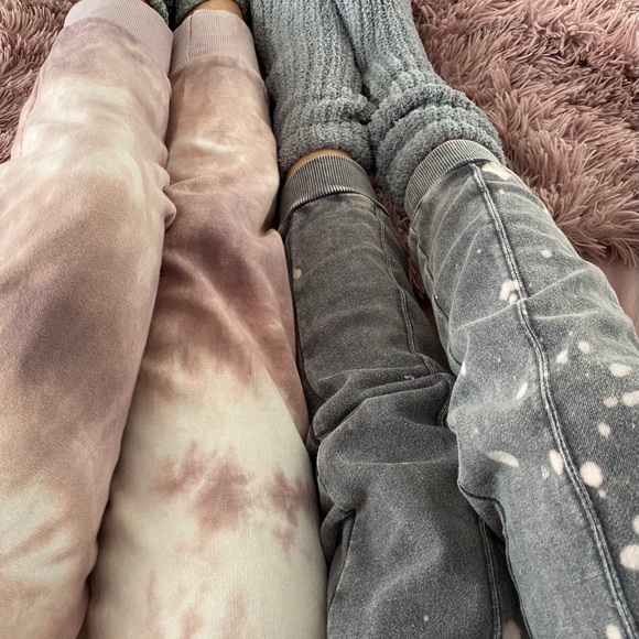 CLEARANCE!  PRICE FIRM! NWT! POL Berry Obsessed Hand Dyed Jogger Sweatpants - Picture 4 of 5